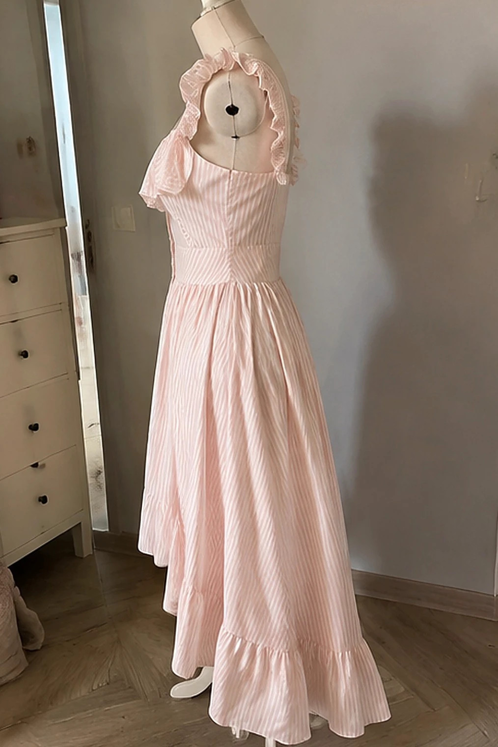 Robe midi rose pâle rayée à volants taille XL – Fabrique Chinon – taille XL / 42 / 14 3