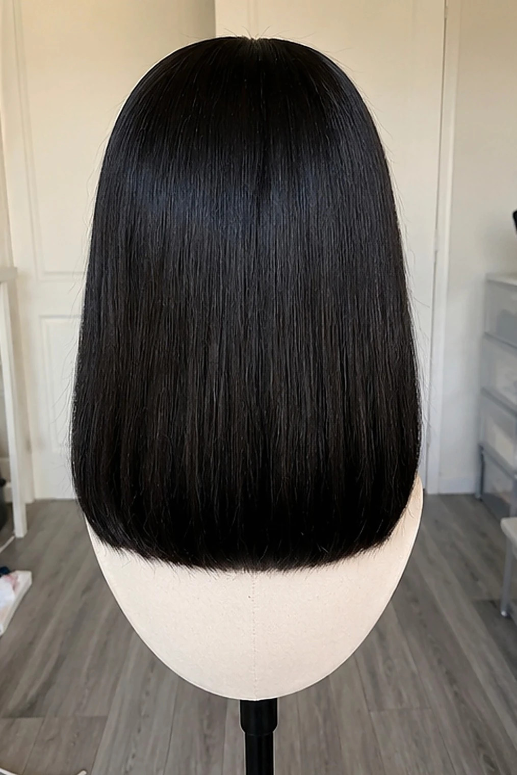 Perruque bob cheveux humains lisses noire 13x6 – Studio Sarlat 2