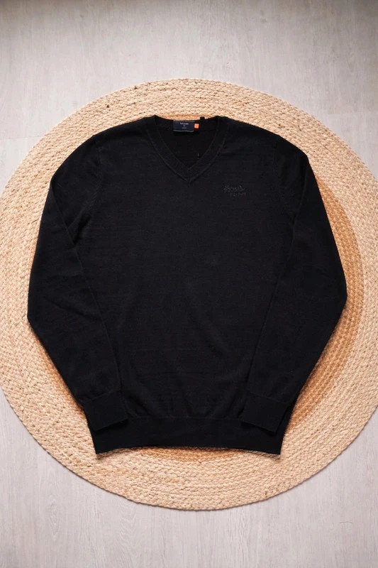 Pull col v noir superdry homme M
