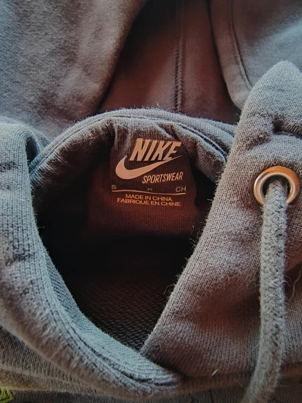 Hoodie sweat nike vintage 2000 y2k – Nike – taille S / 36 / 8 5