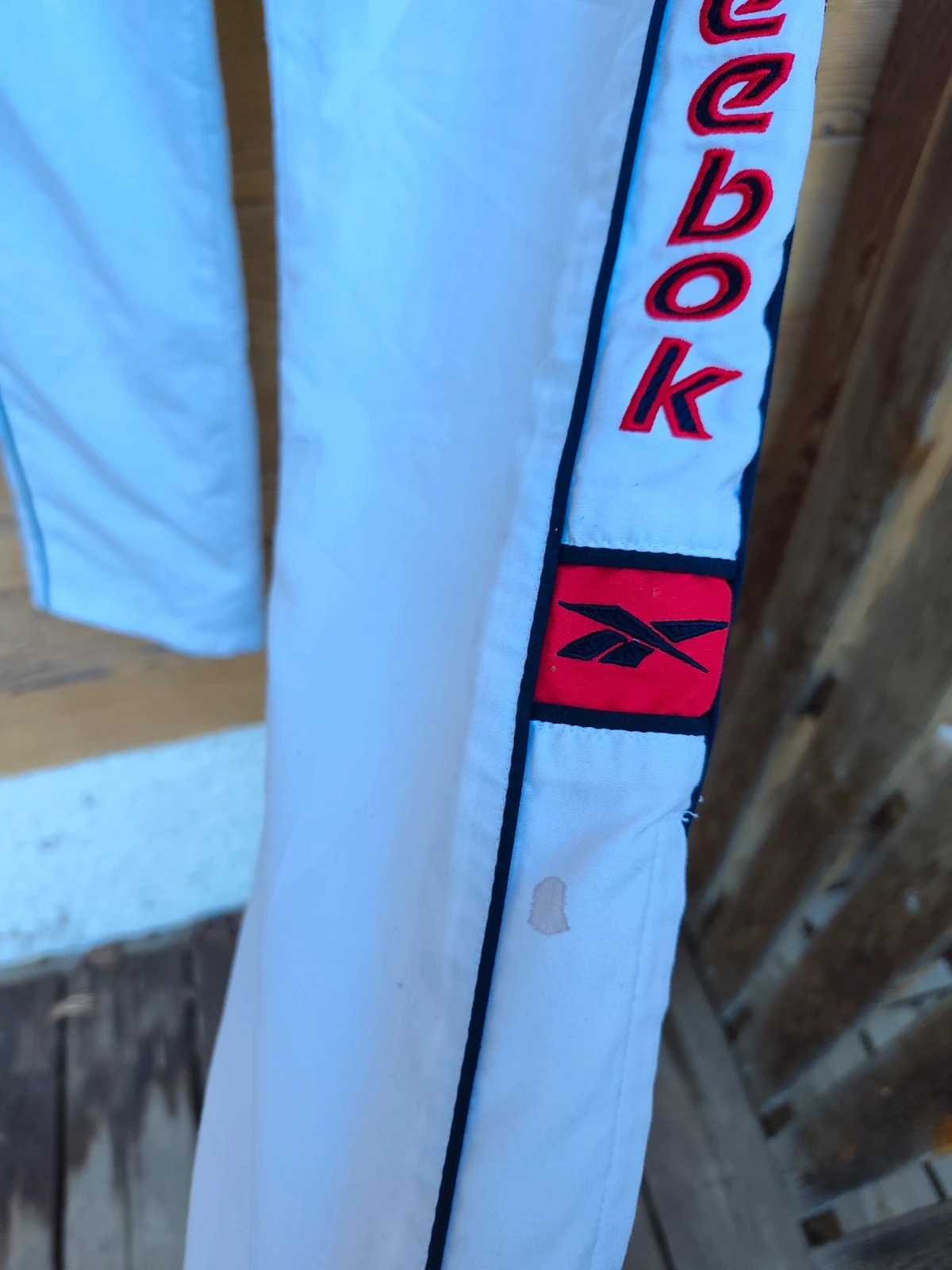 Pantalon de jogging Reebok blanc et rouge vintage y2k – Reebok – taille S / 36 / 8 5