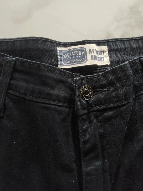 Jean Levi’s noir taille 44– coupe droite – classique – Levi's – taille XXL / 44 / 16 5