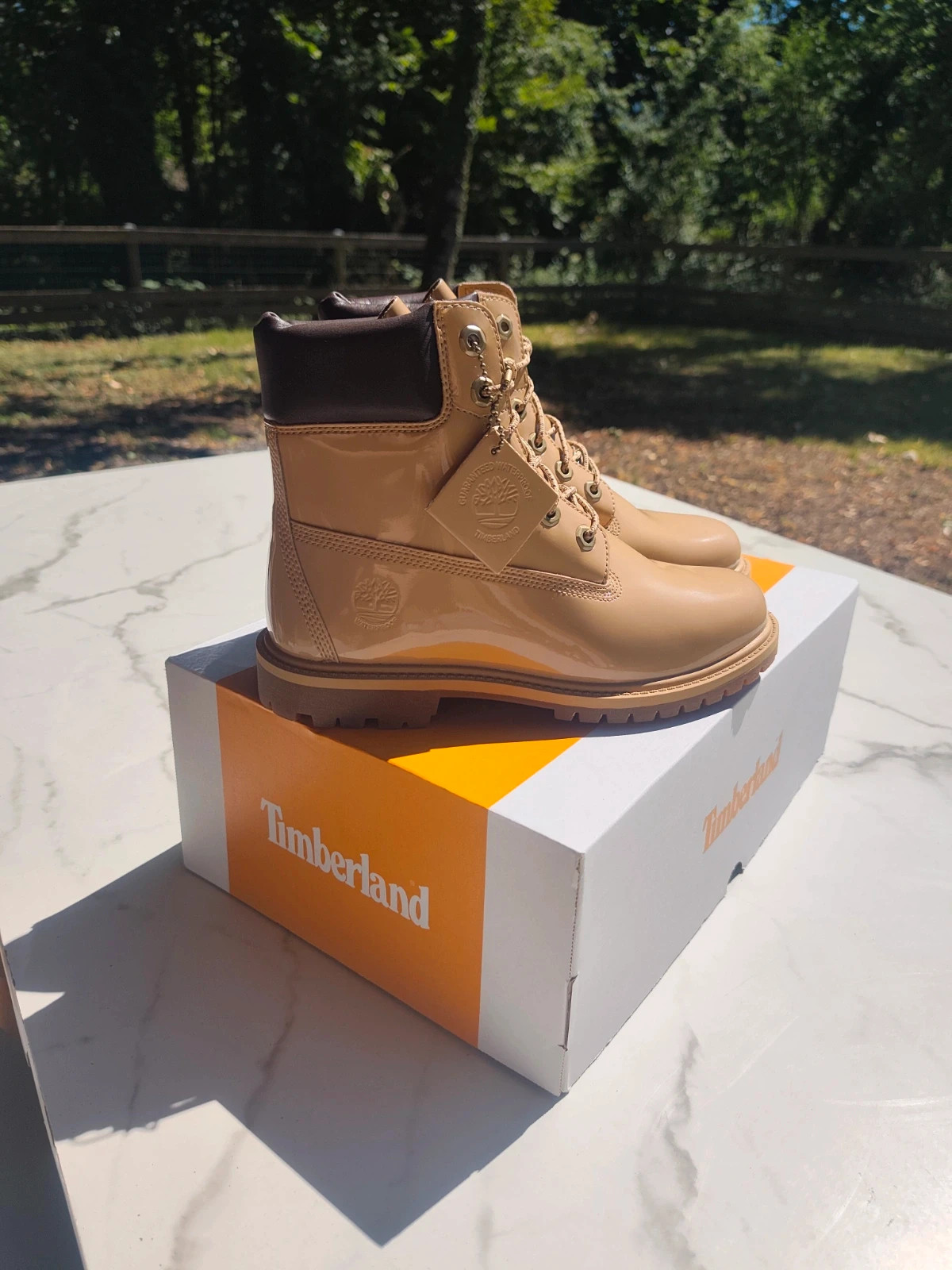 Bottes Timberland en cuir verni beige marron – Timberland – taille 38