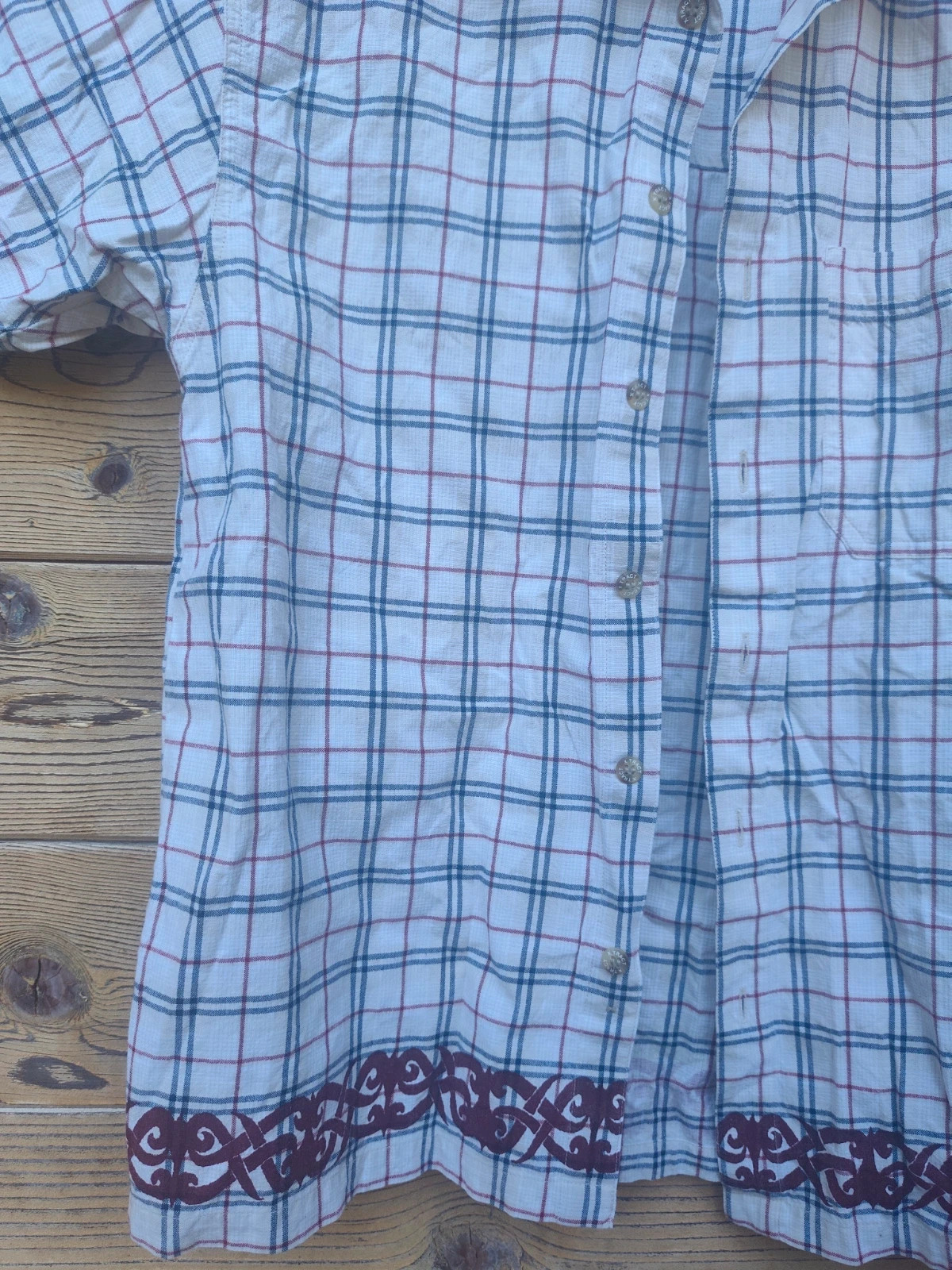 Chemise à carreaux blanche et bordeaux années 2000 y2k tribal – Japan Style – taille S 4
