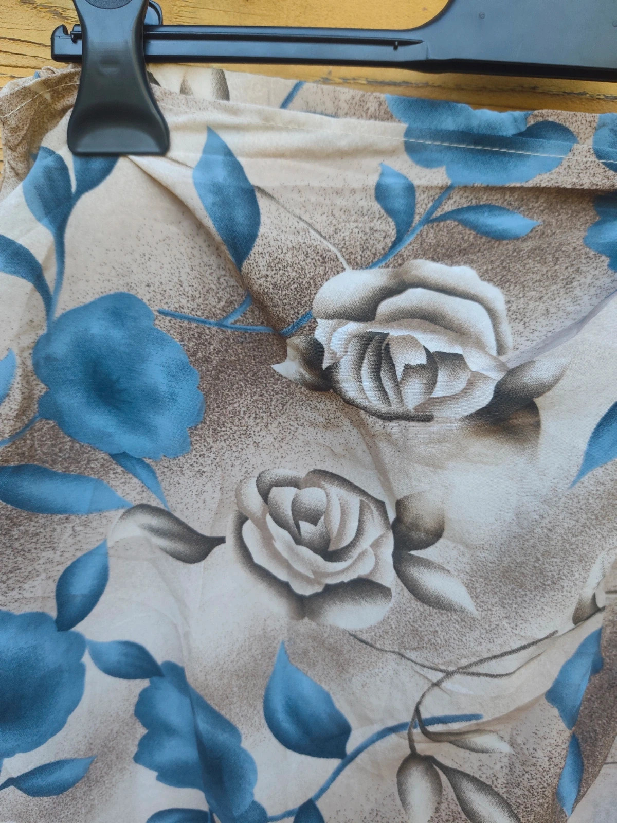 Jupe paréo fleurie beige et bleue – Vintage Dressing – taille L / 40 / 12 5