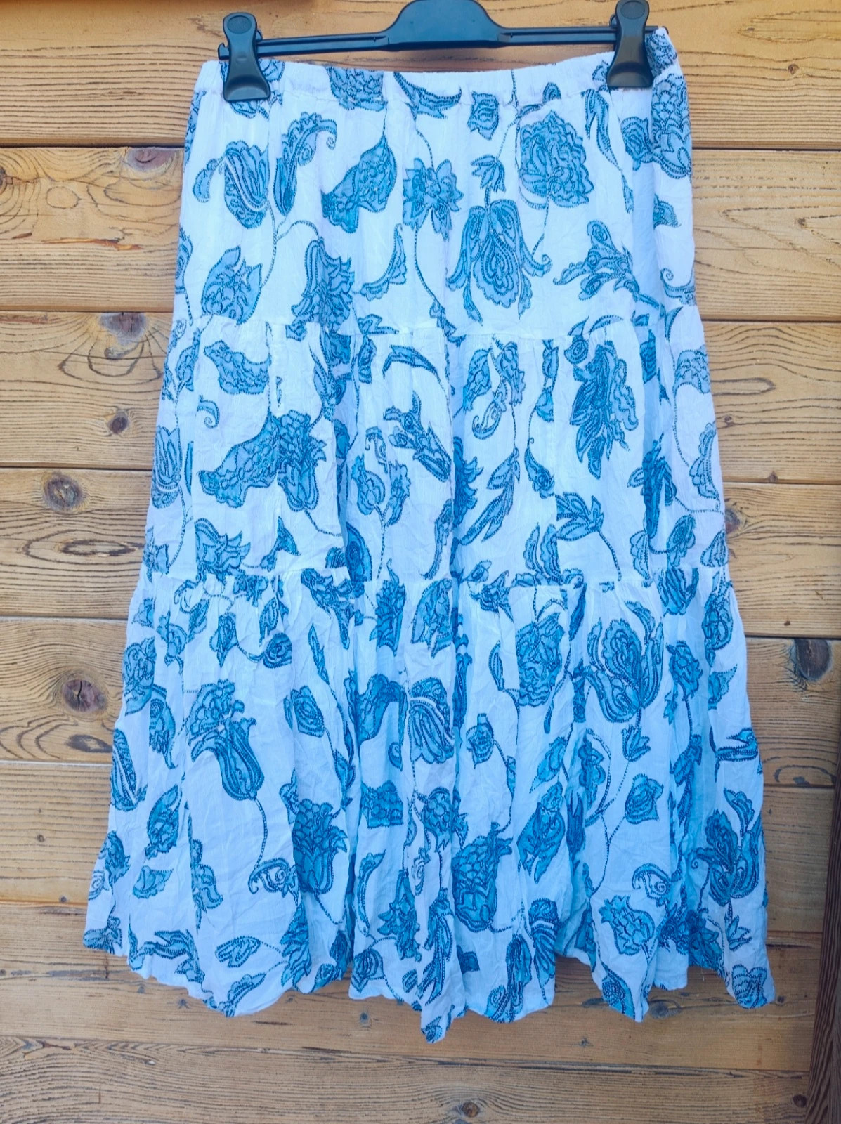 Jupe longue fleurie blanche et bleue Encore 🌸 – Vintage Dressing – taille M / 38 / 10