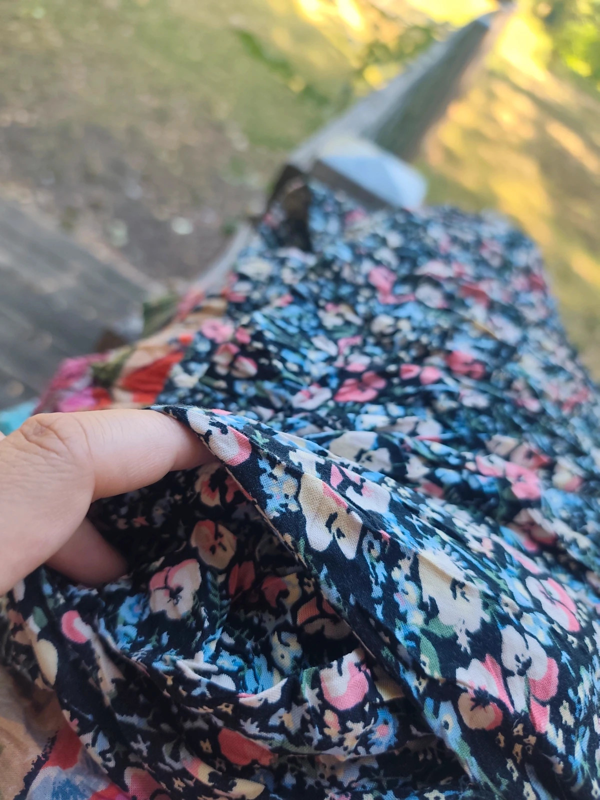 Jupe longue fleurie Vero Moda noire et rose 🌸 – Vero Moda – taille M / 38 / 10 5