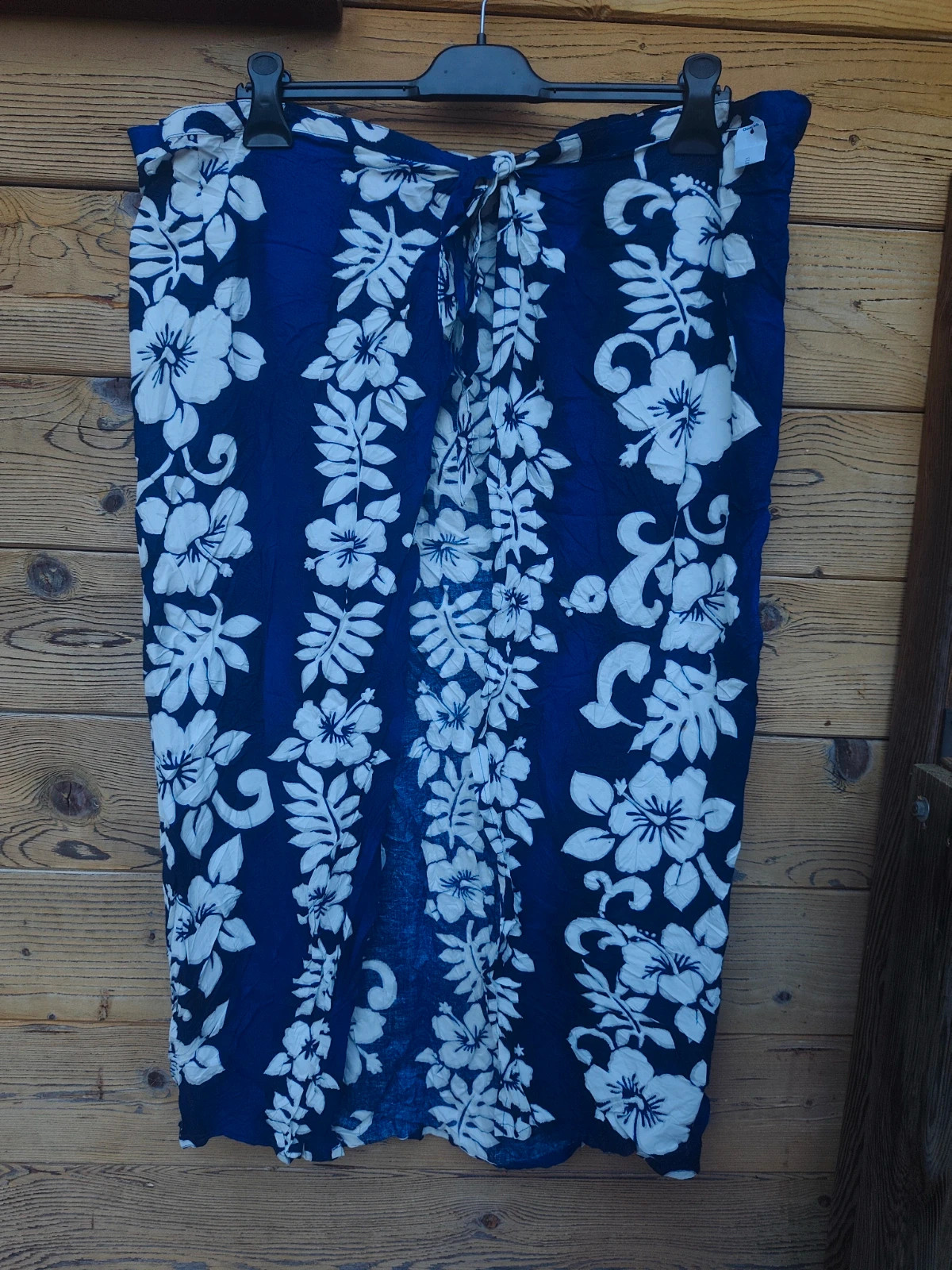 Paréo jupe de plage bleu marine à fleurs blanches 🌺 – Vintage Dressing – taille L / 40 / 12