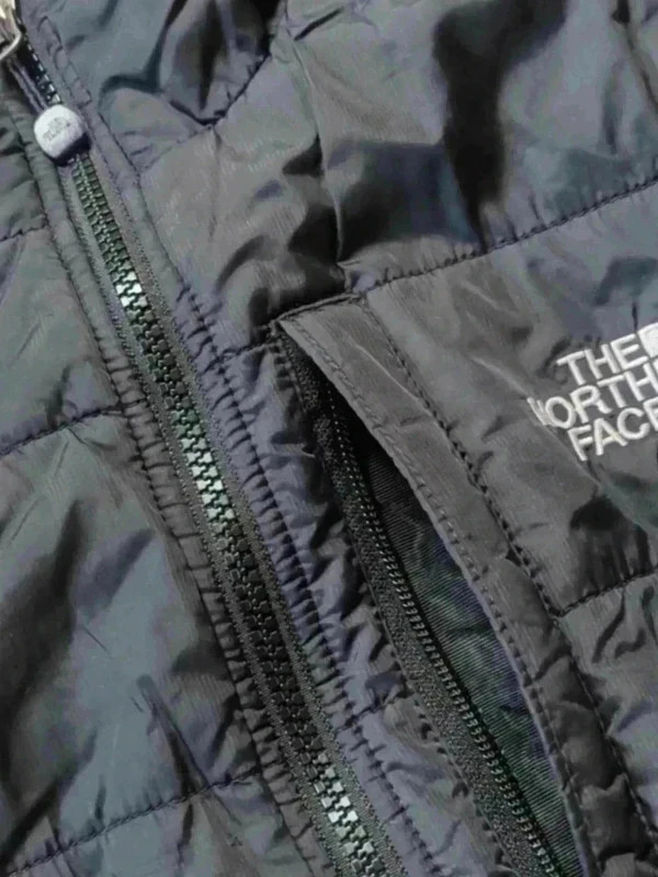 Doudoune The North face noire matelassée fine taille S – The North Face – taille S 5