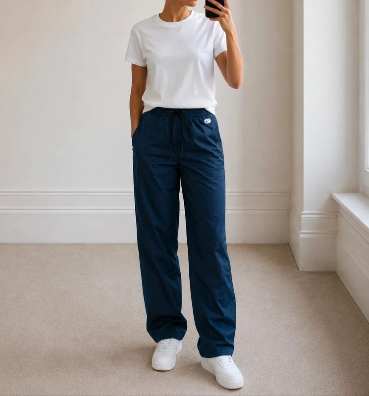 Pantalon jogging vintage 90's y2k Nike bleu marine logo brodé – Nike – taille S / 36 / 8