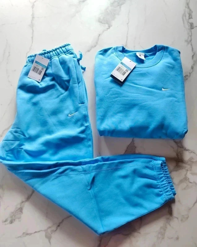 Ensemble Nike bleu – survêtement sportswear (haut + bas) – Nike – taille M 2