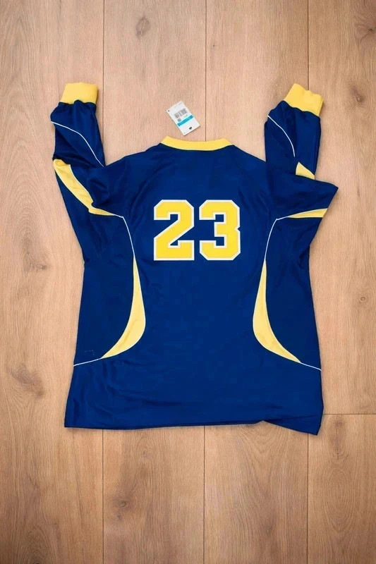 Maillot Brésil Coupe du Monde 2026 – Édition rare / rupture de stock – Jordan – taille M 3