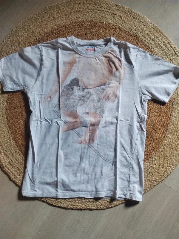 T-shirt Evian collector blanc – Taille M – pièce rare – Evian – taille M 2
