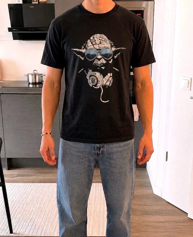 T-shirt noir print Yoda avec lunettes et casque Star Wars