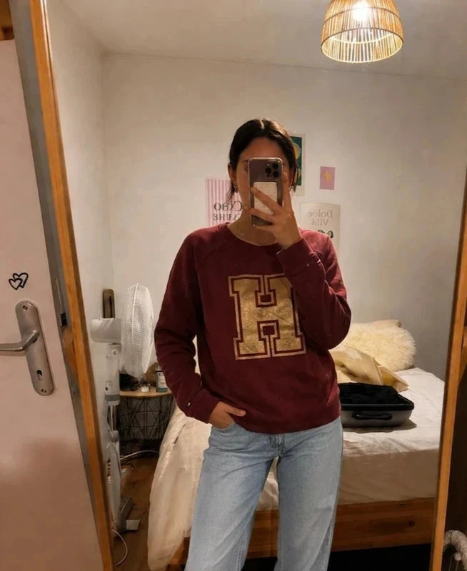 Sweat Tommy Hilfiger rouge logo H – vintage streetwear – Tommy Hilfiger – taille M / 38 / 10