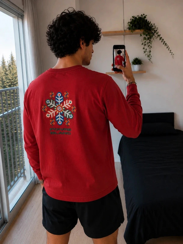 Sweat vintage poivre blanc y2k 2000 rouge flocon brodé