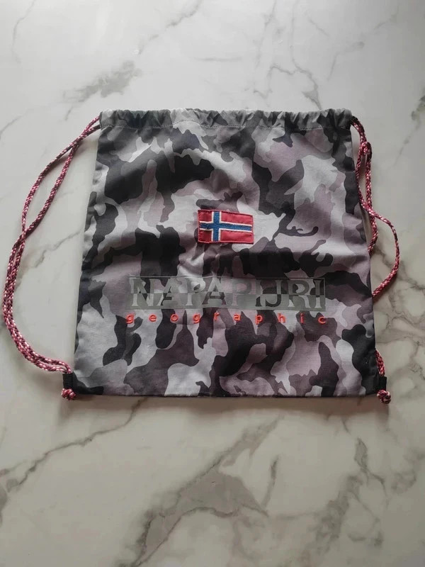 Sac à cordon Napapijri – Camouflage gris