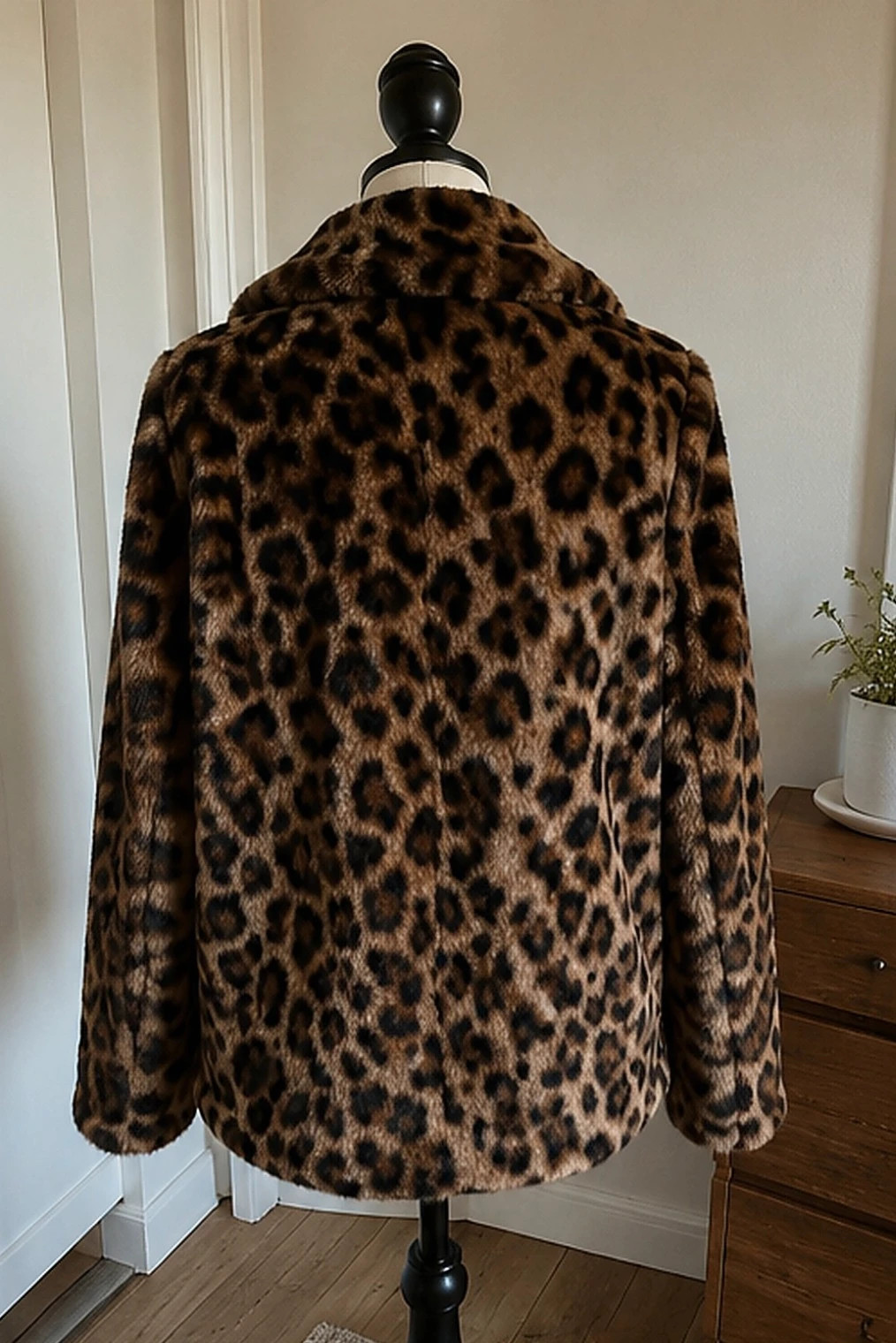 Veste courte fausse fourrure leopard marron taille M – Studio Beaune – taille M / 38 / 10 2