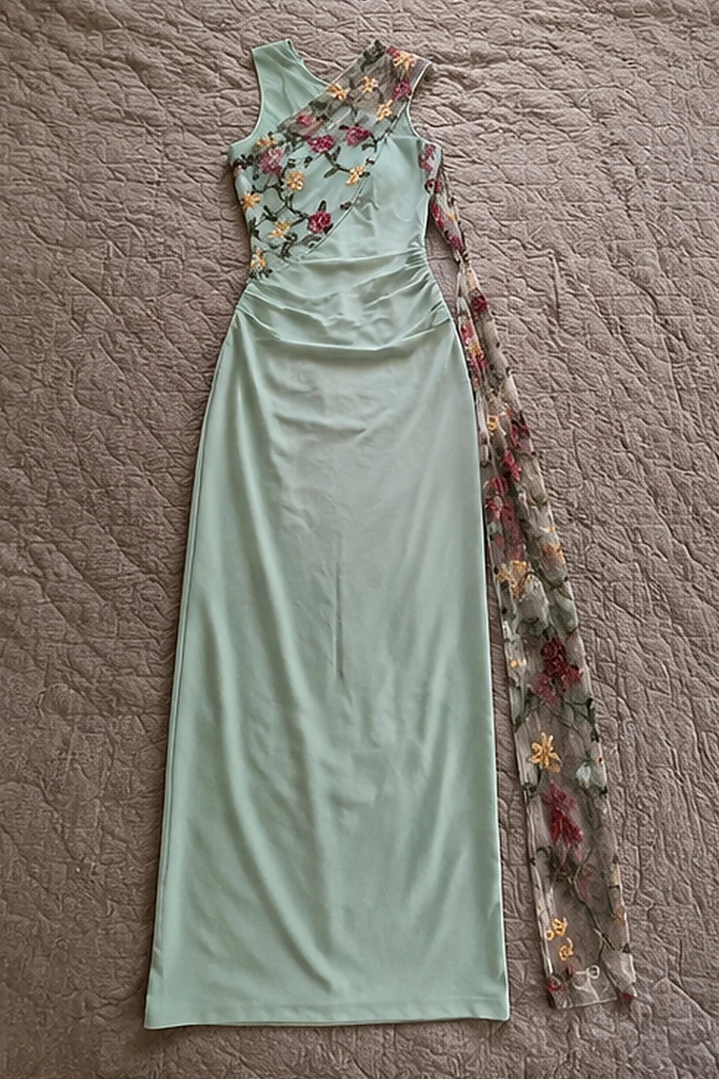 Robe longue vert menthe asymetrique tulle brode taille S – vylena – taille S / 36 / 8 4