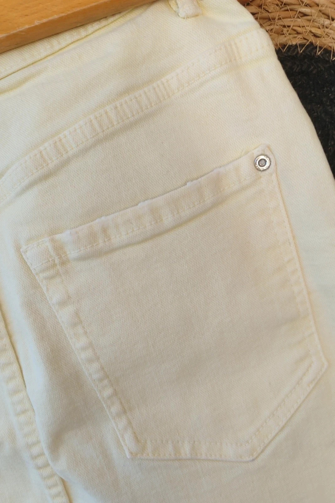 Falda Vaquera Amarilla Zara S / Jupe En Jean Jaune Pastel Zara / Yellow Denim Mini Skirt TRF S – Zara Trafaluc – taille S / 36 / 8 5