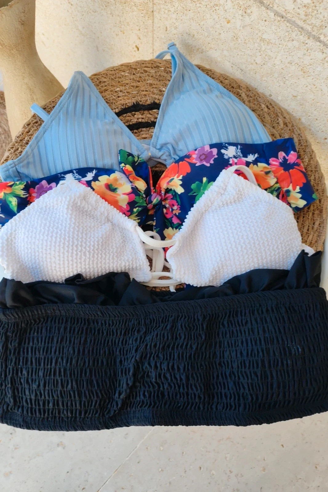 Pack 4 Tops Bikini Shein S-M / Lot de 4 Hauts de Maillot de Bain / Mixed Summer Bikini Tops Set – Shein – taille S / 36 / 8 5