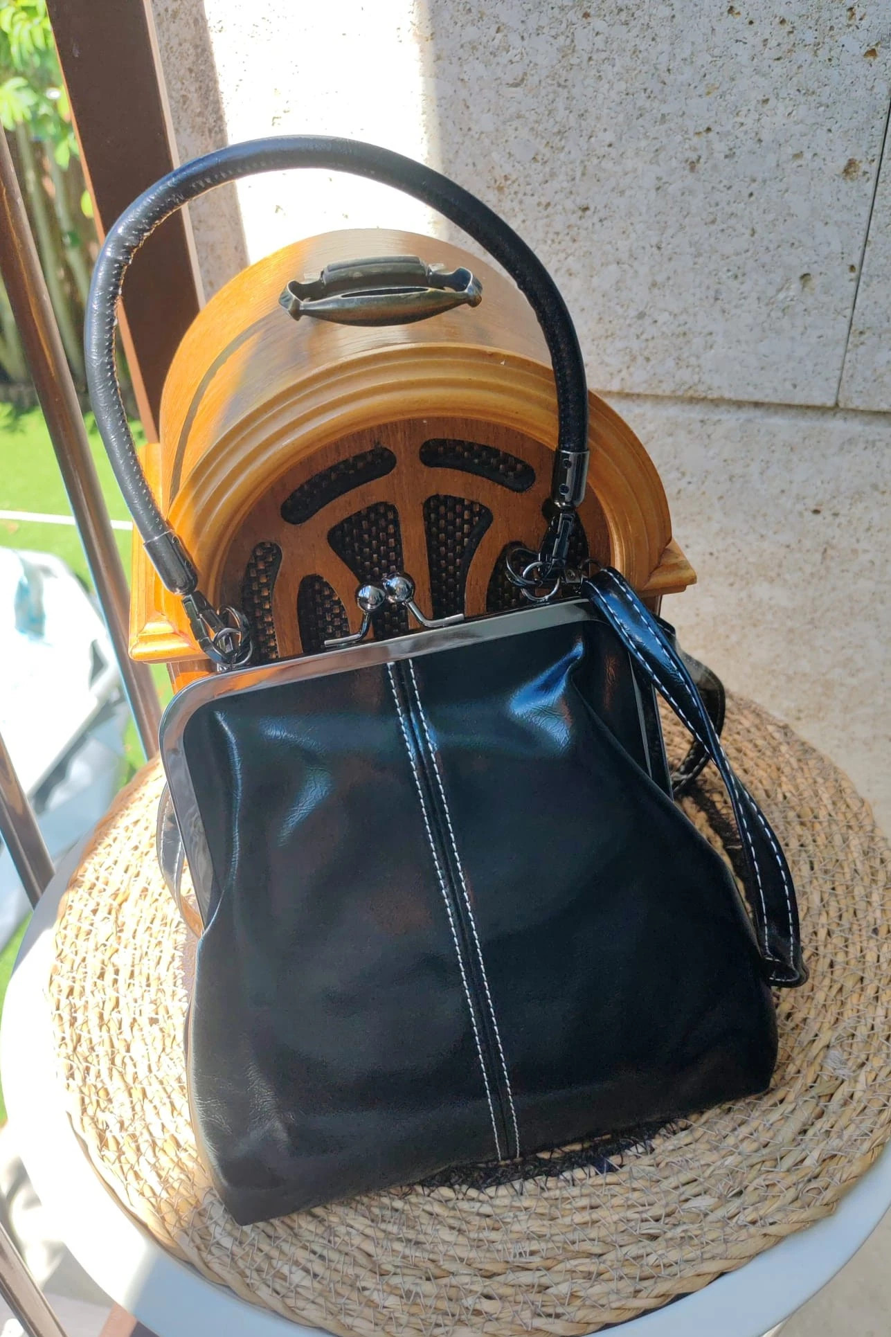 Bolso retro boquilla negro bandolera / Sac rétrov vintage noir / Borsa vintage nera