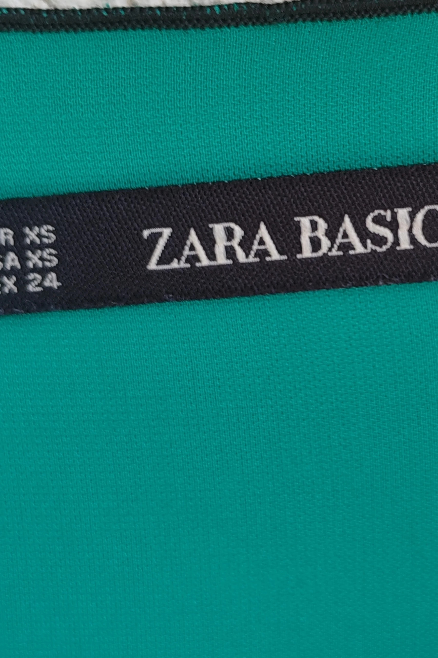 Vestido verde esmeralda Zara XS / Robe verte émeraude Zara XS / Vestito verde smeraldo XS – Zara Basic – taille XS / 34 / 6 3