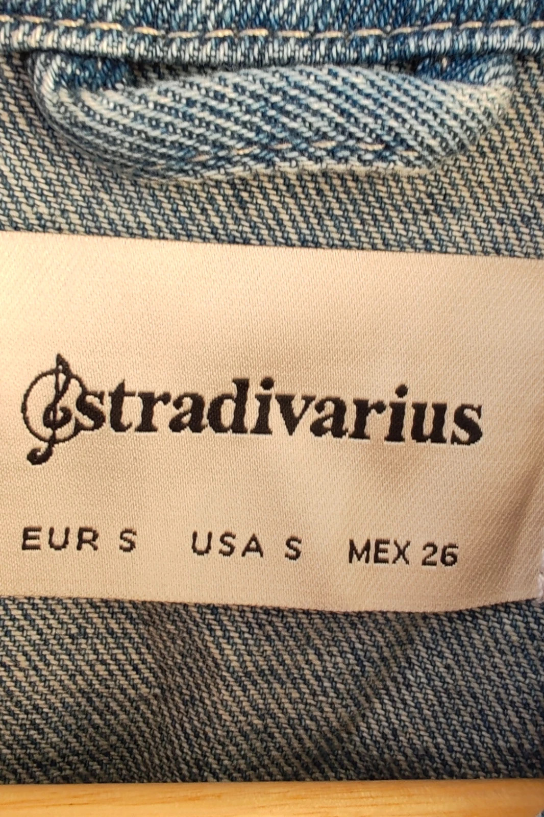 Cazadora vaquera étnica Stradivarius S / Veste en jean ethnique S / Giacca jeans etnica S – Stradivarius – taille S / 36 / 8 3