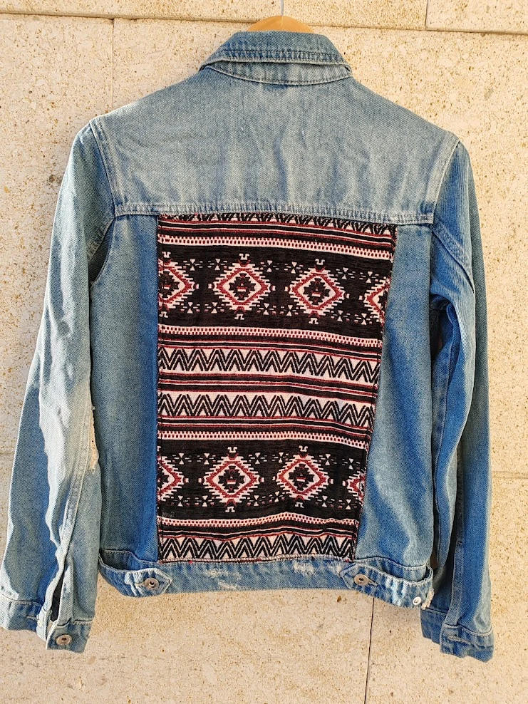Cazadora vaquera étnica Stradivarius S / Veste en jean ethnique S / Giacca jeans etnica S – Stradivarius – taille S / 36 / 8 5