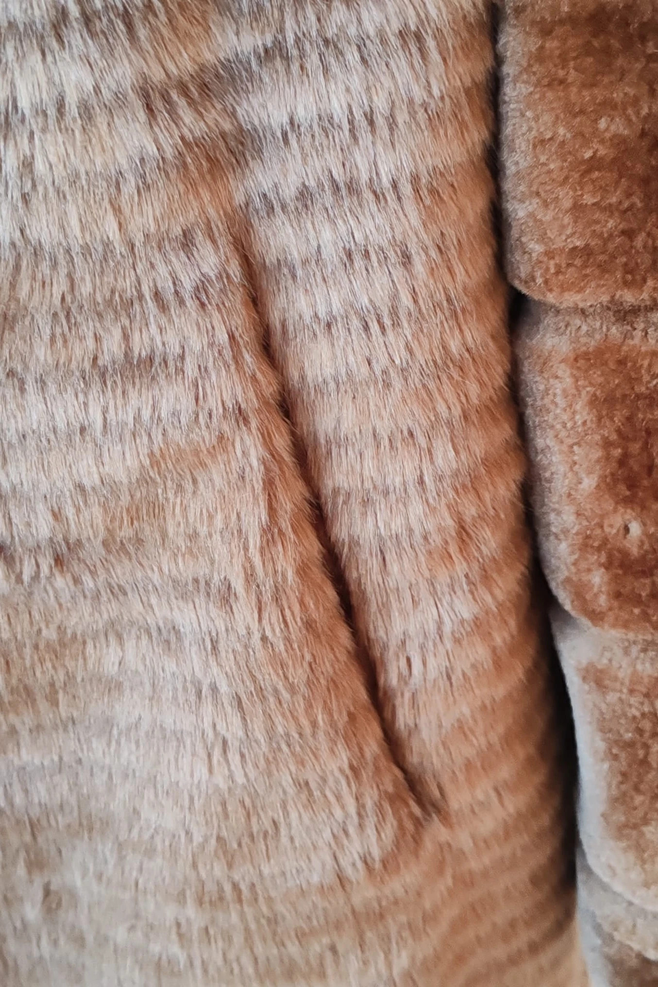 Manteau fausse fourrure Cortefiel M / Abrigo de pelo sintético Cortefiel M / Faux Fur Coat – Cortefiel – taille M / 38 / 10 4