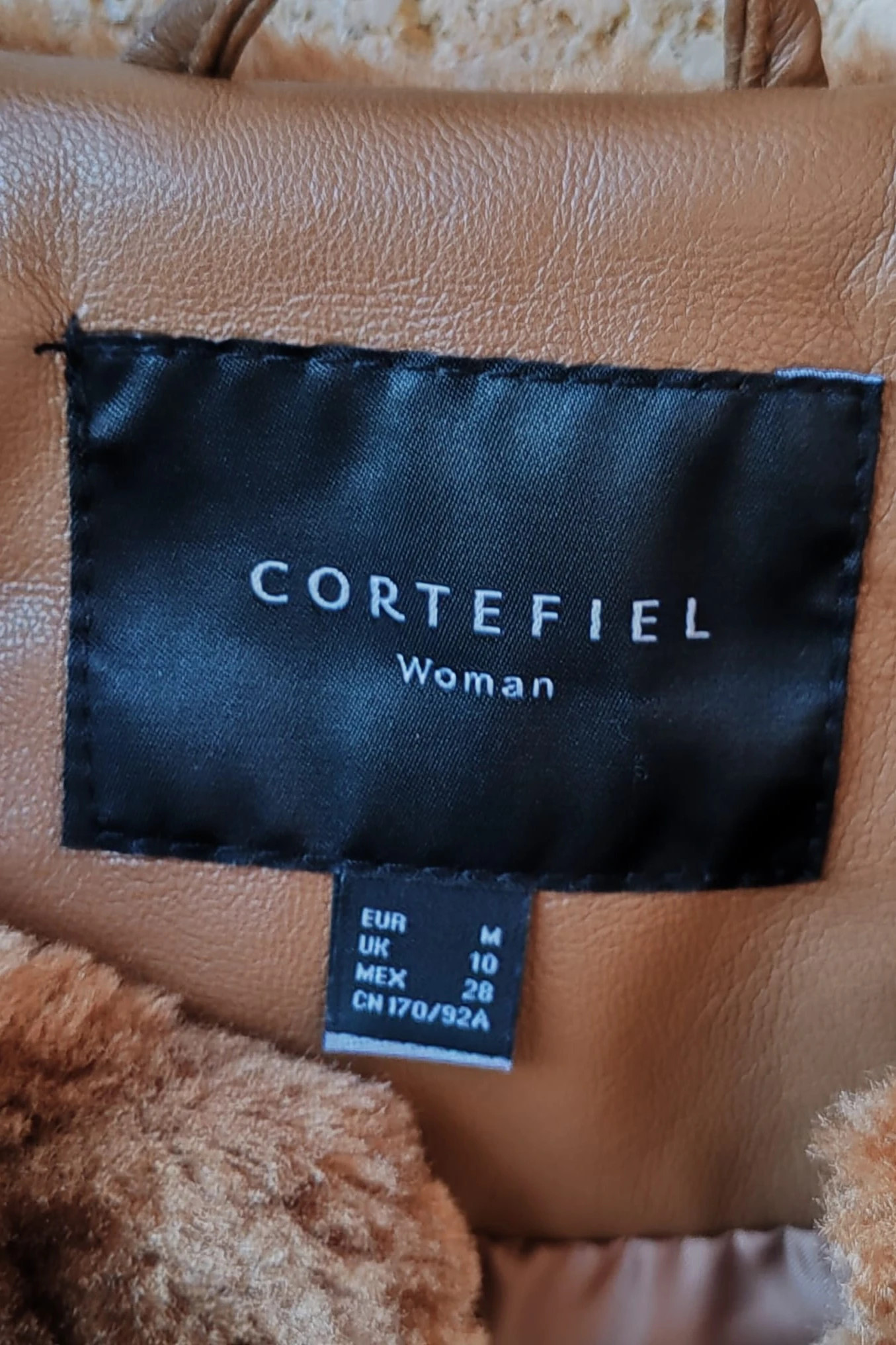 Manteau fausse fourrure Cortefiel M / Abrigo de pelo sintético Cortefiel M / Faux Fur Coat – Cortefiel – taille M / 38 / 10 3