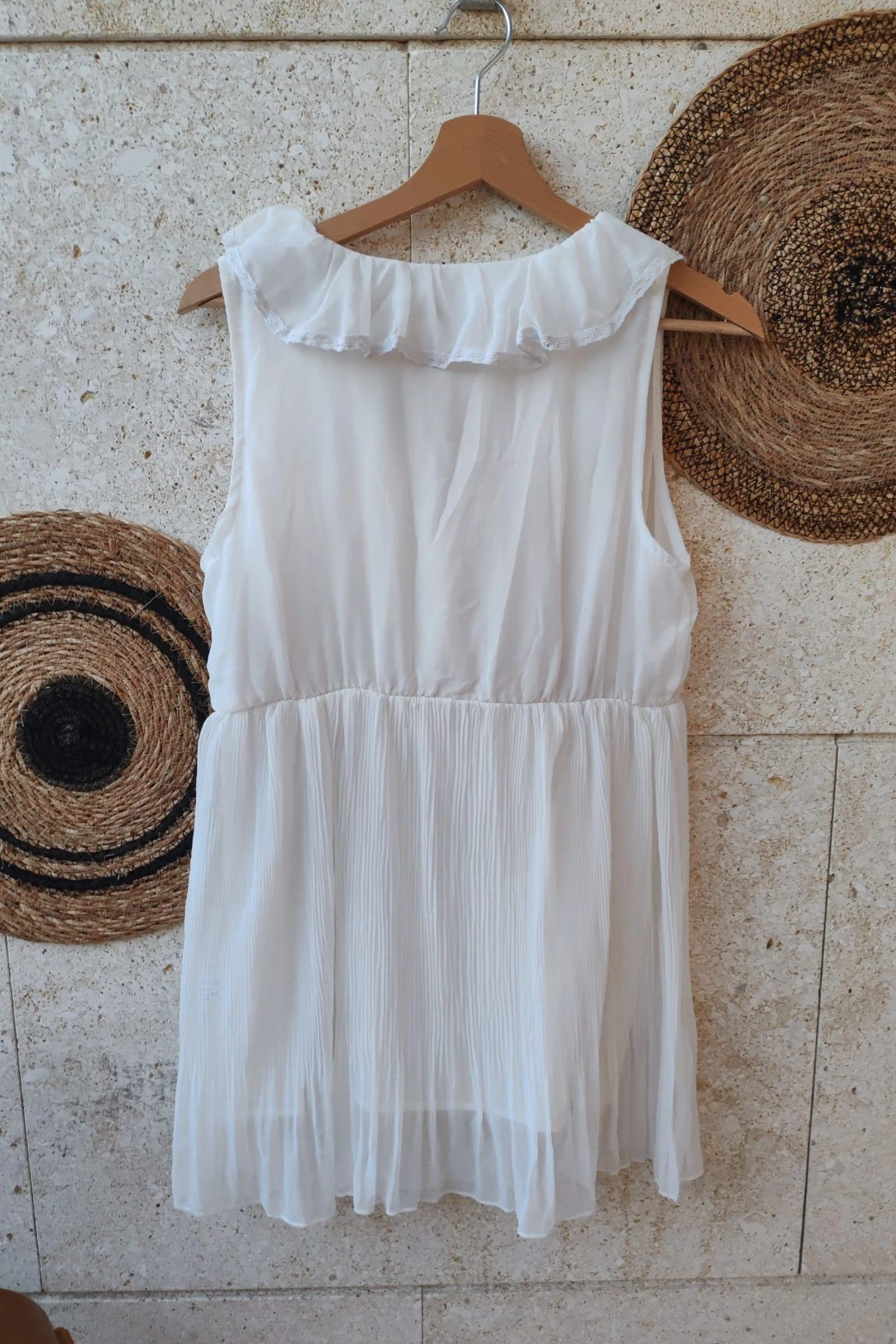 Robe courte plissée blanche Gràcia M / Vestido corto blanco plisado Gràcia M / White Dress – Gracia dorada – taille M / 38 / 10 2