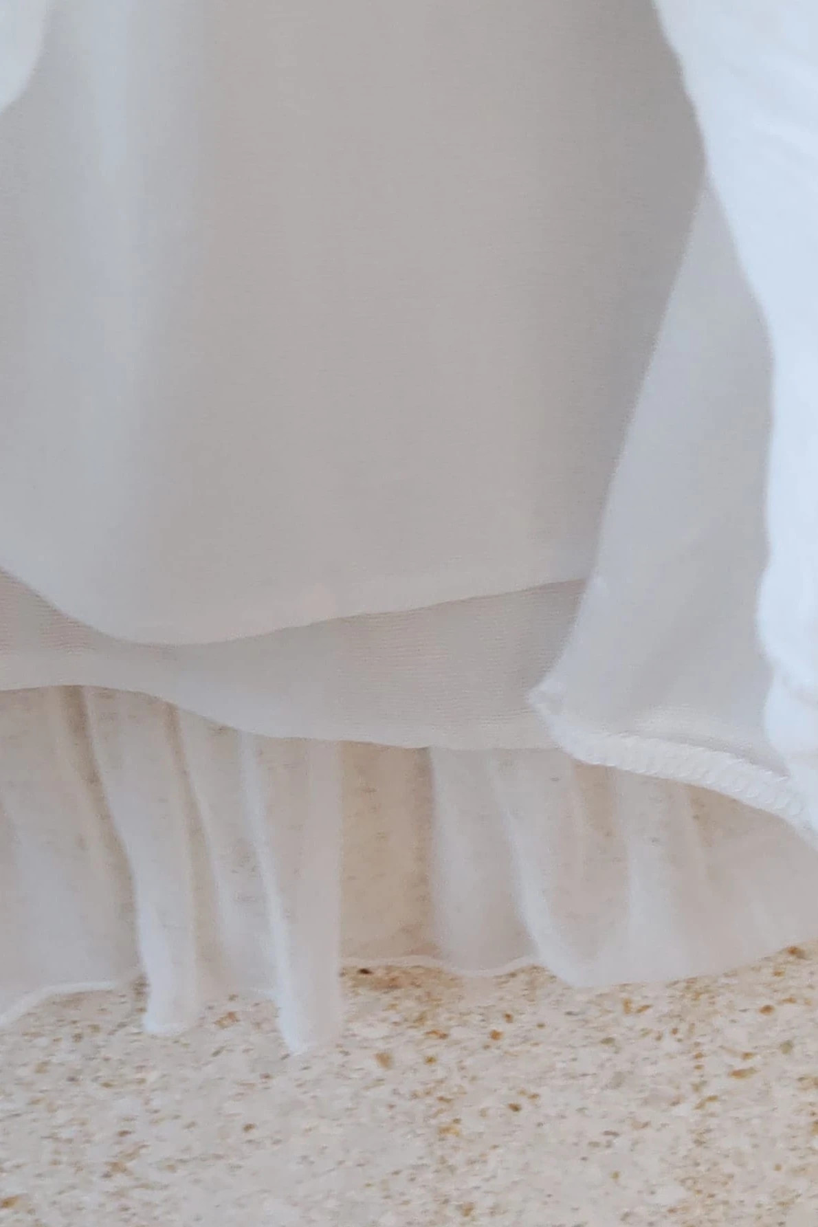 Robe courte plissée blanche Gràcia M / Vestido corto blanco plisado Gràcia M / White Dress – Gracia dorada – taille M / 38 / 10 3