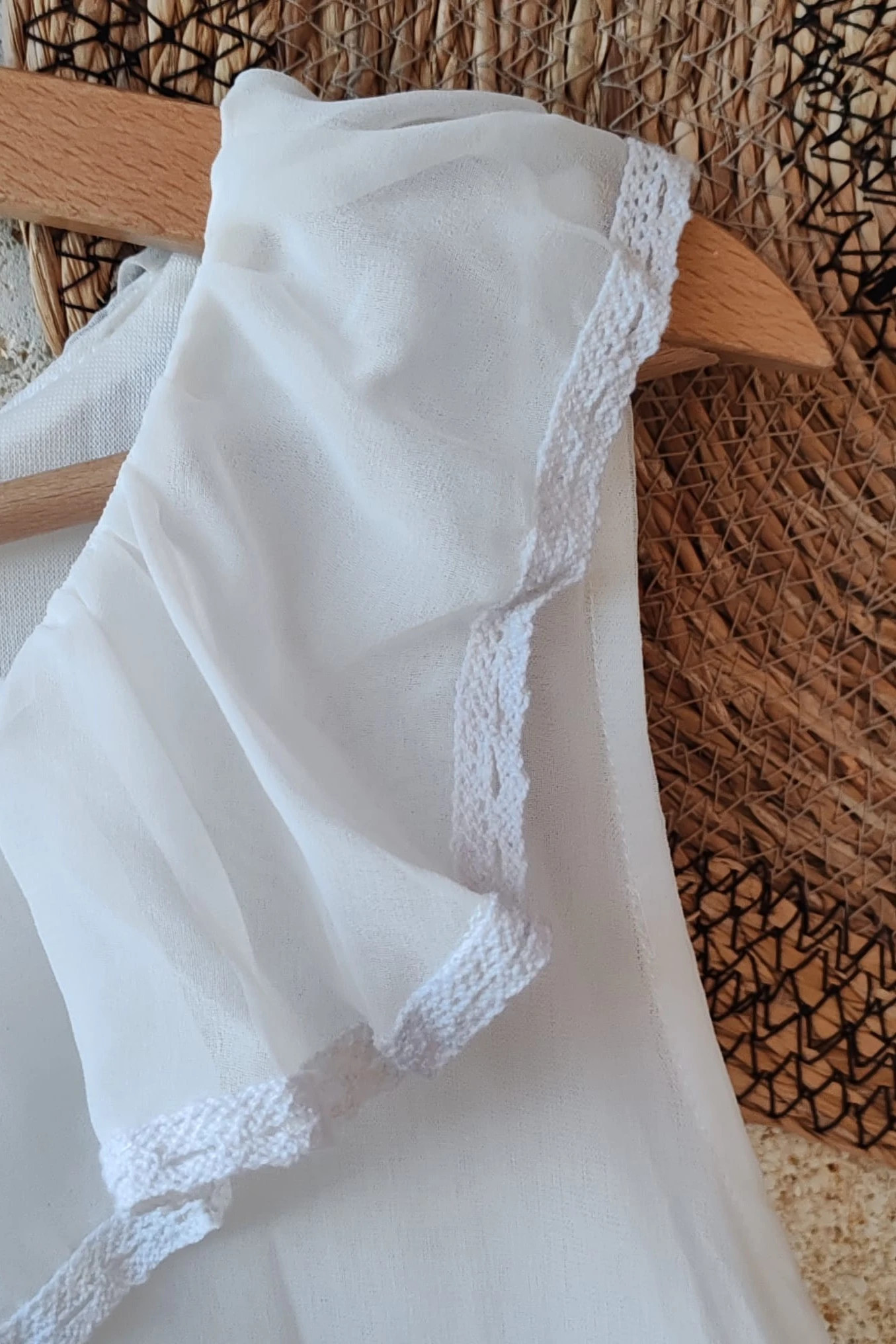 Robe courte plissée blanche Gràcia M / Vestido corto blanco plisado Gràcia M / White Dress – Gracia dorada – taille M / 38 / 10 5