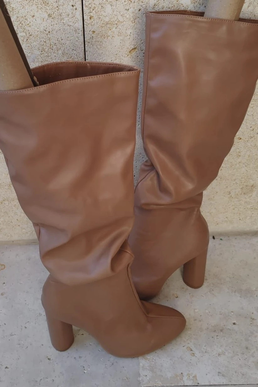 Bottes hautes froncées camel 38 MIA Shoes / Botas altas arrugadas slouchy 38 / Slouchy Boots – Mia – taille 38