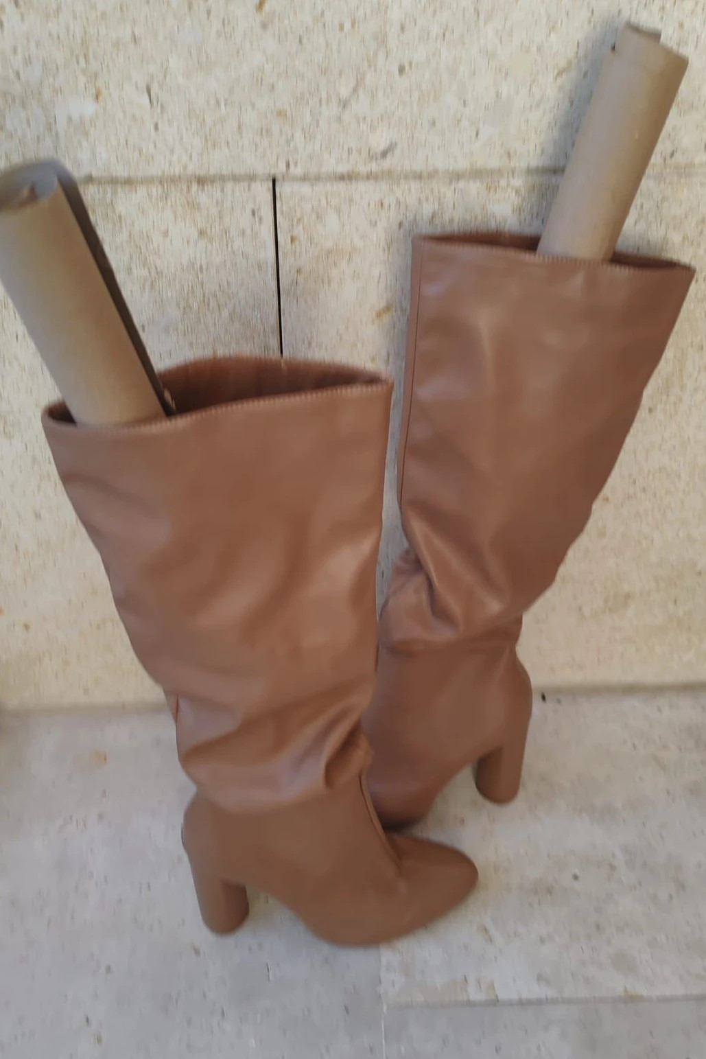 Bottes hautes froncées camel 38 MIA Shoes / Botas altas arrugadas slouchy 38 / Slouchy Boots – Mia – taille 38 5