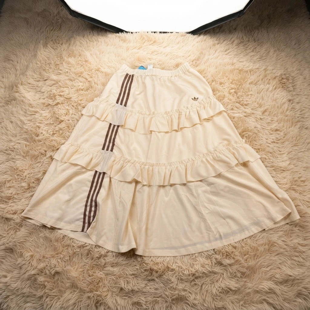 🤍 Jupe Adidas Taille M édition spéciale Corée 🇰🇷 – adidas – taille M / 38 / 10 2