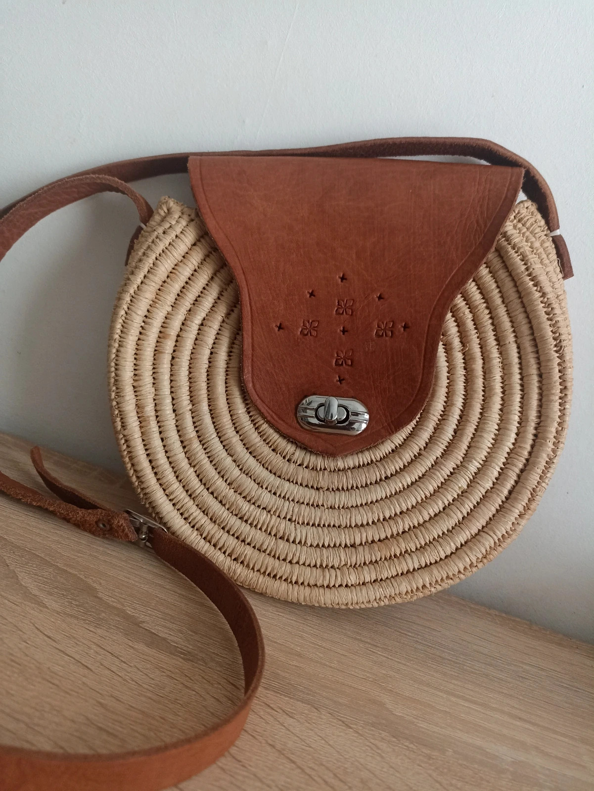 🤎 Sac rond en paille tressée – Artisanat du Maroc 🇲🇦 – Tendance 3