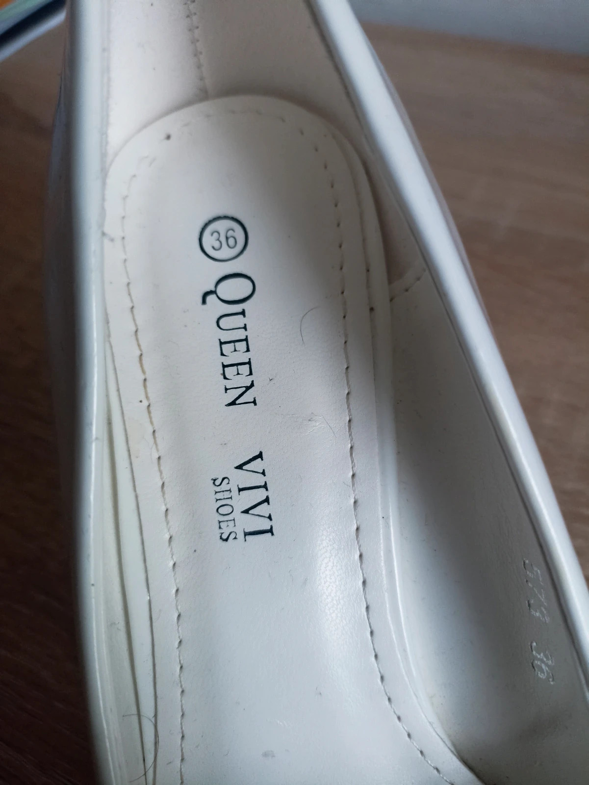 👠 Escarpins blancs Queen VIVI – Élégants et intemporels – QUEEN VIVI – taille 36 4