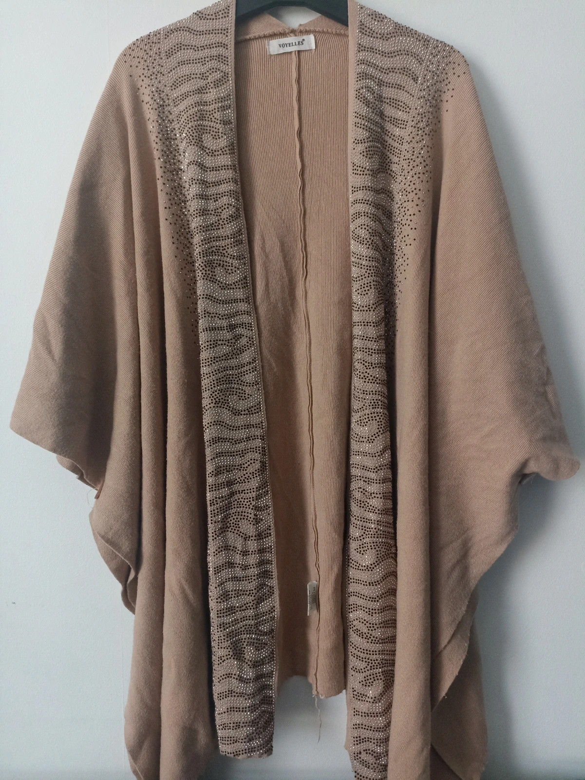 🧥 Gilet léger à strass Voyelles– Taille unique – Voyelles – taille Taille unique 2