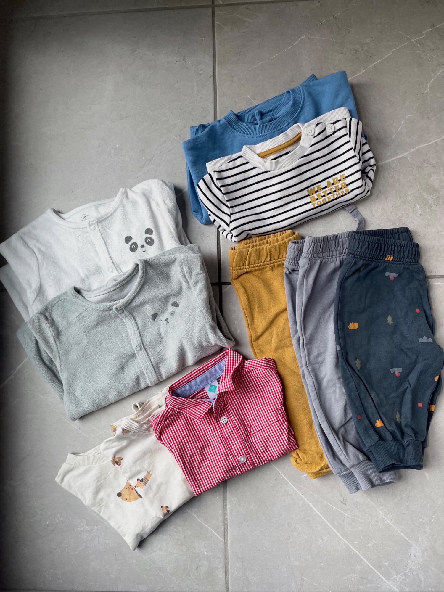 Lot vêtements 9 mois 