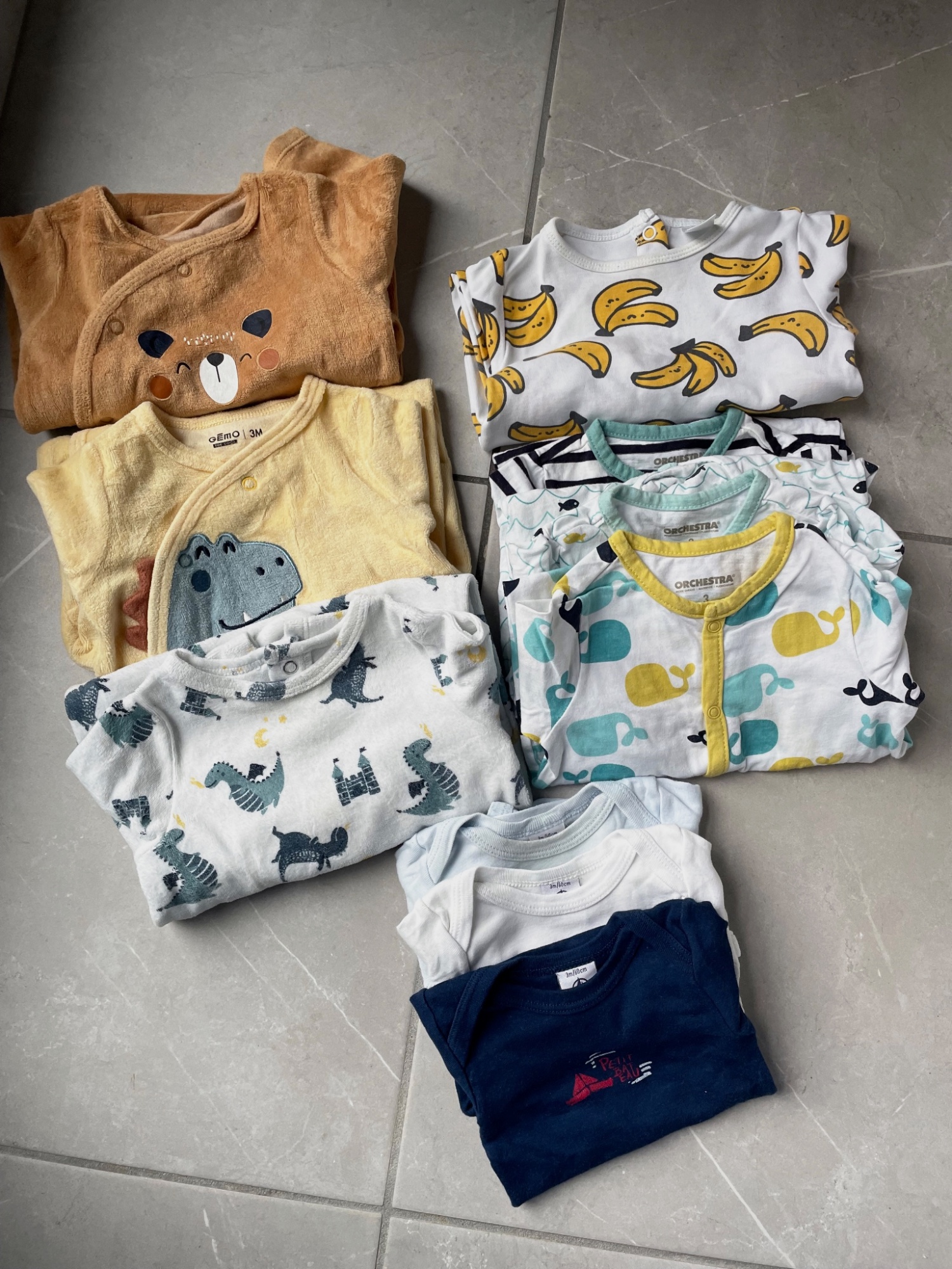 Lot pyjamas et bodies - 3 mois