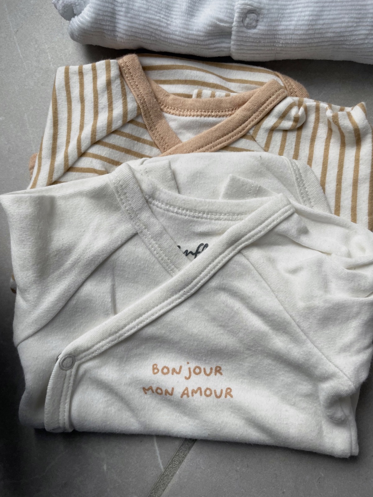 Lot pyjamas/bodies naissance – H&M – taille 3 mois 3
