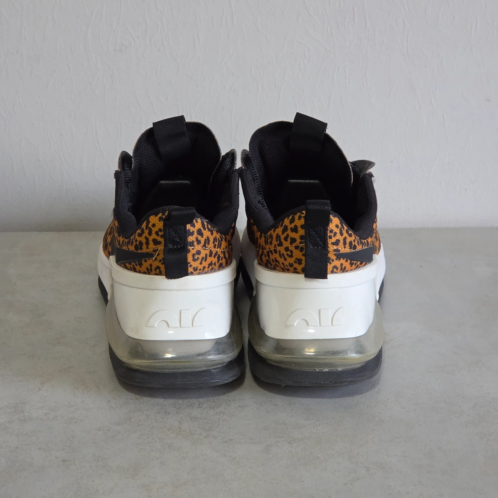 Sneakers basket nike air max wmns up taille 38 léopard – Nike – taille 38 5