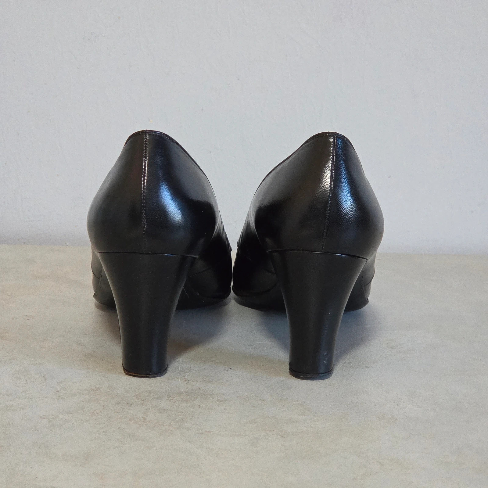 Sandale escarpins chaussures a talons CELINE taille 37 cuir noir – CELINE – taille 37 4