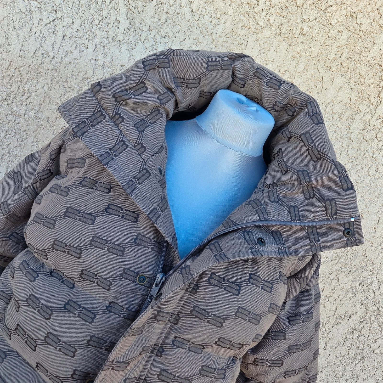 Doudoune manteau blouson coupe courte balenciaga taille XL/XXL – Balenciaga – taille XXL / 44 / 16 5