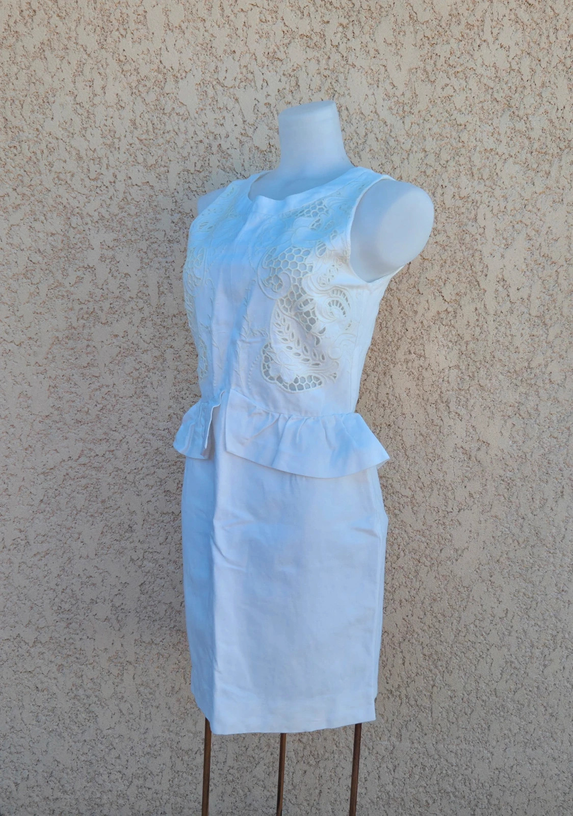 Robe mis longue sandro cintré volants détails brodé dentelle taille M 38 – Sandro – taille M / 38 / 10 5