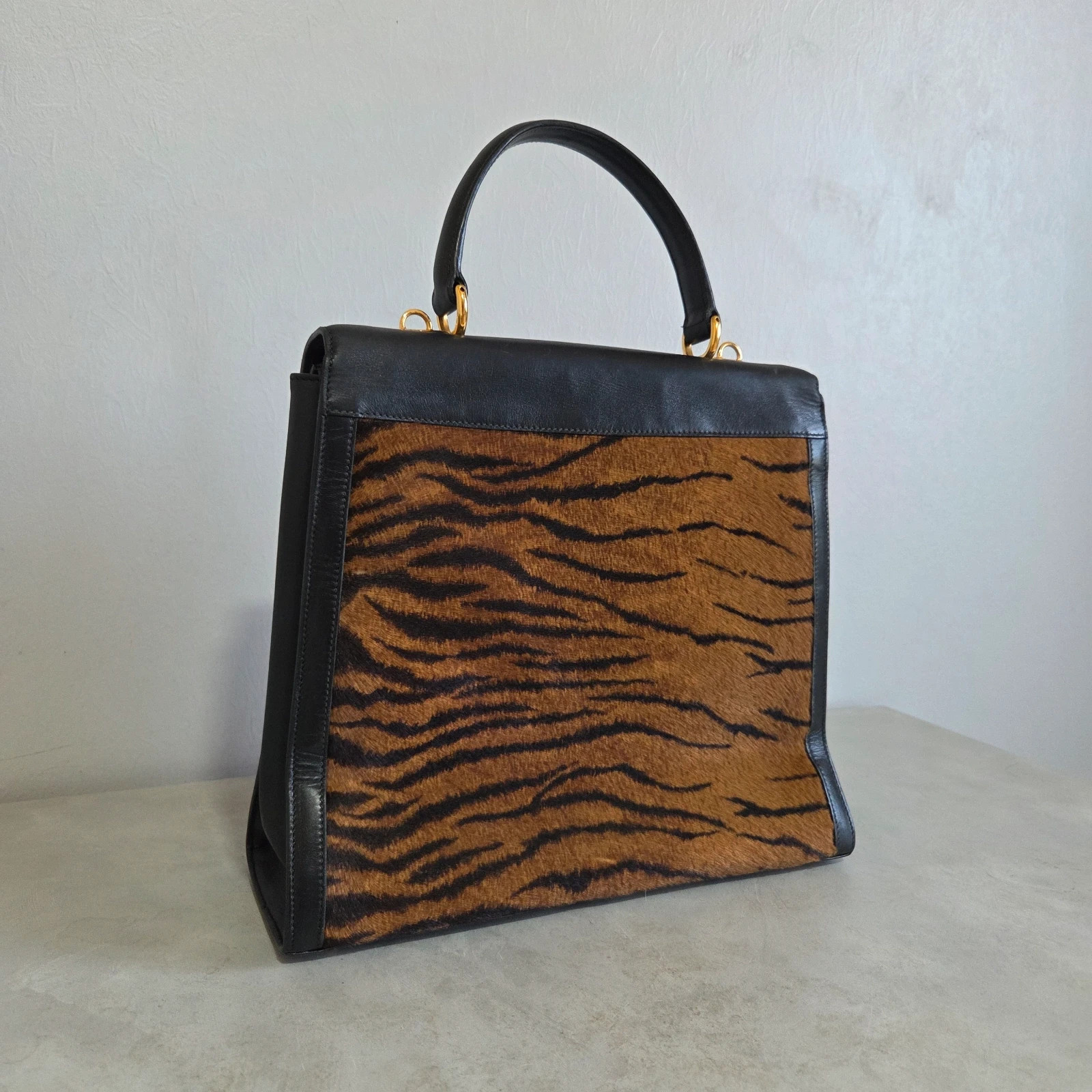 Sac a main Gucci Lady lock cuir motif zèbre tigre vintage année 90 – Gucci 3