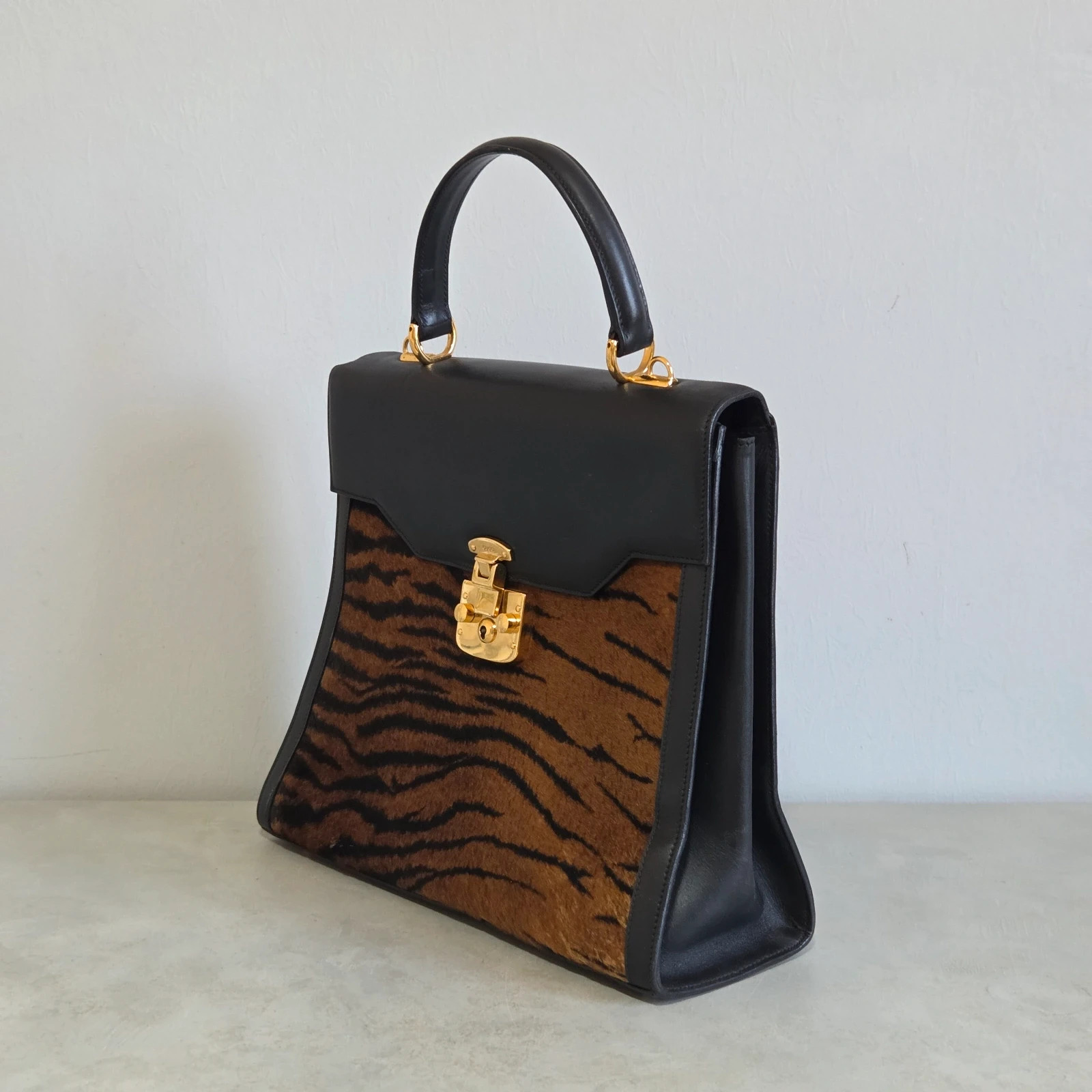 Sac a main Gucci Lady lock cuir motif zèbre tigre vintage année 90 – Gucci 4