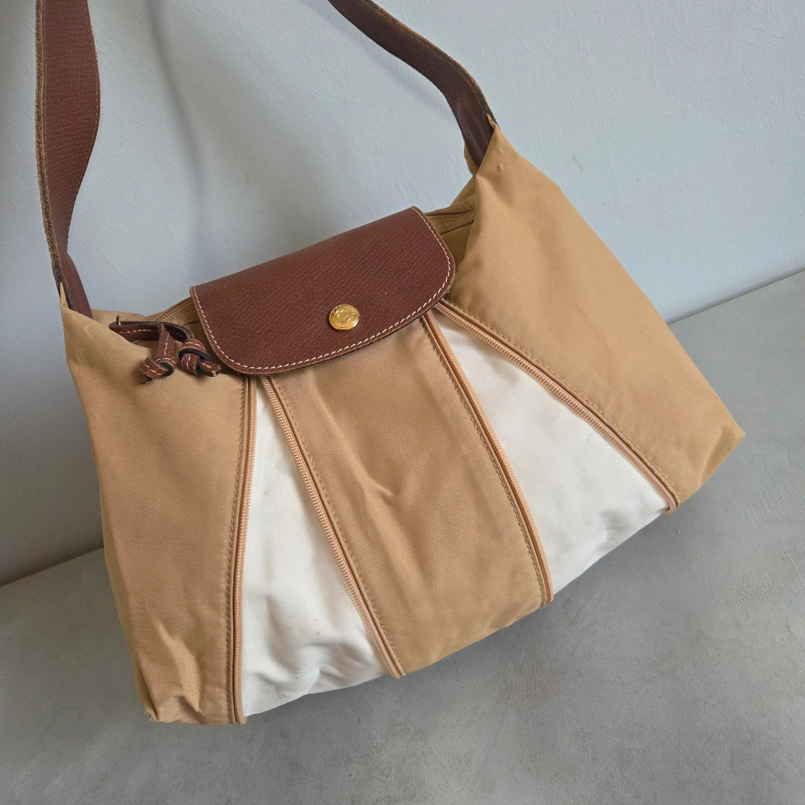 Sac a main longchamp vintage pliage beige camel blanc toile cuir – Longchamp 5